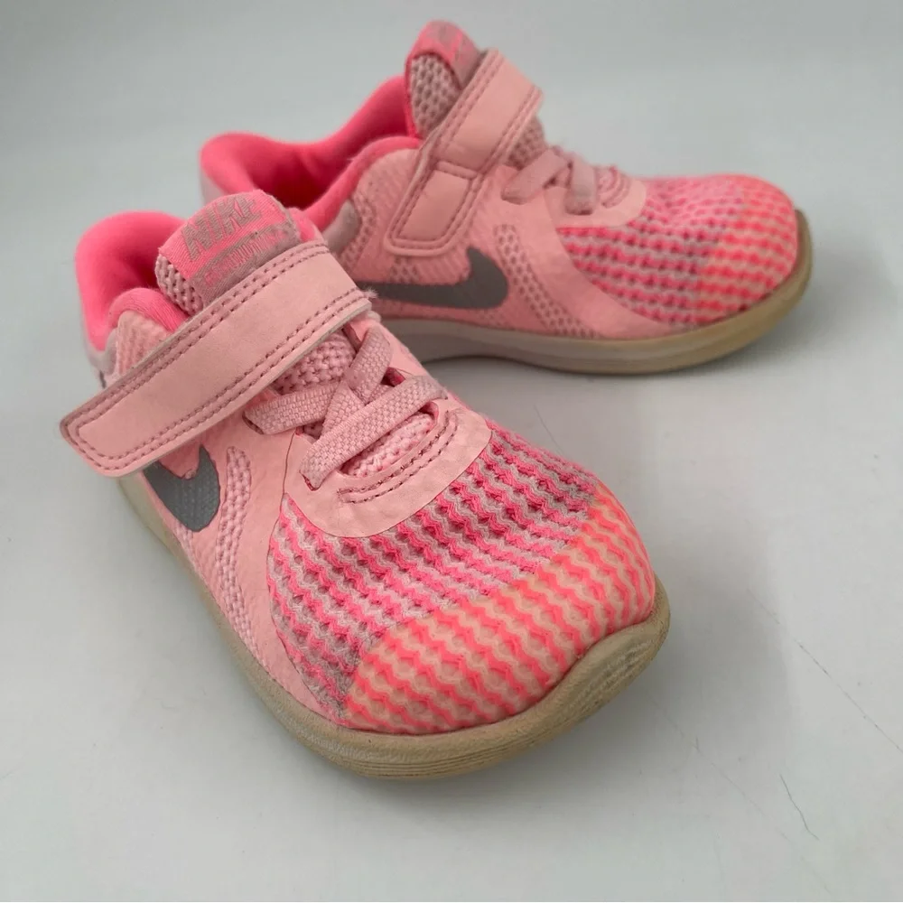 Nike Girl’s Revolution 4 - SZ 7C - Pink Hook & Loop Mesh Sneakers Shoes